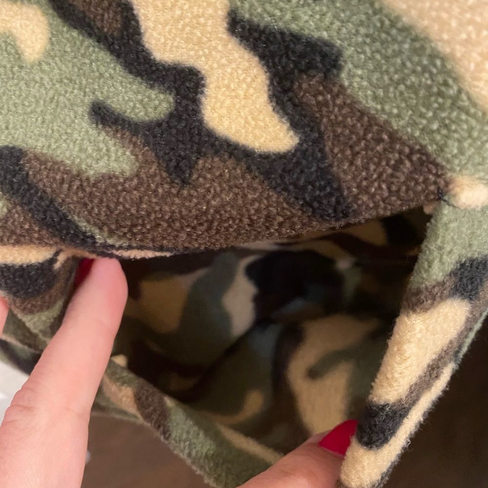 No Boundaries camo sweater - Picture 4 of 7